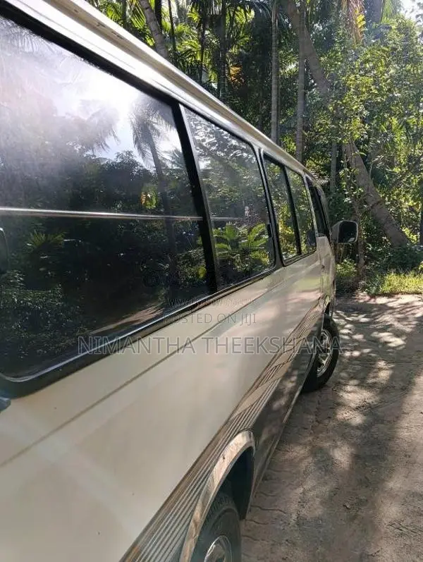 Nissan Caravan 1997 Van (Used)