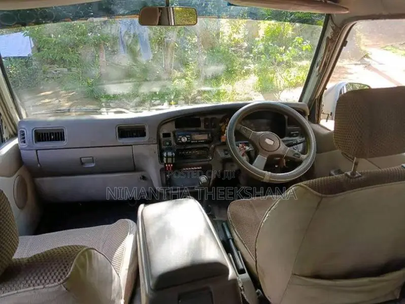 Nissan Caravan 1997 Van (Used)
