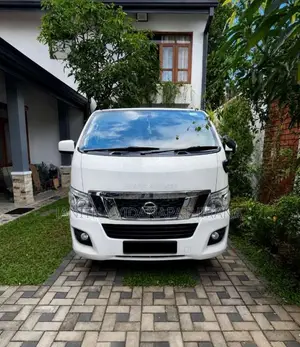 Nissan Caravan NV 350 2015 Van (Used)
