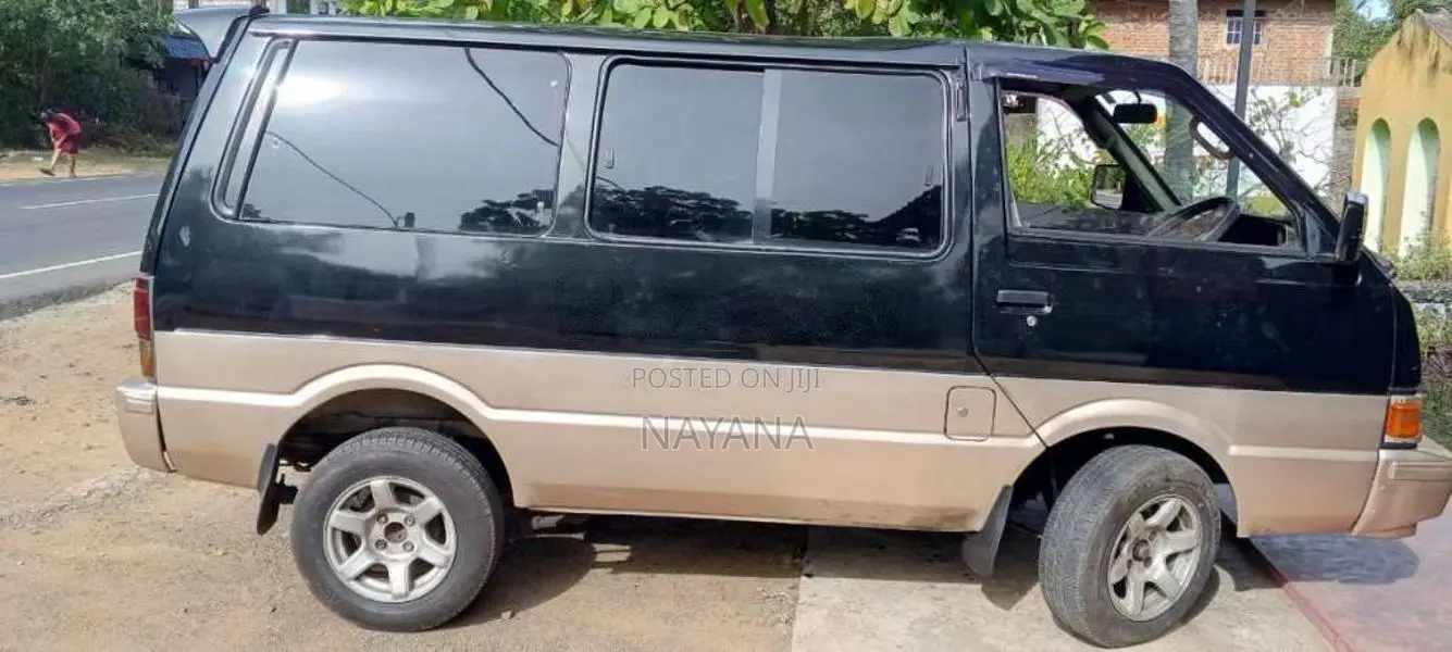 Nissan Vanette 1993 Van (Used)