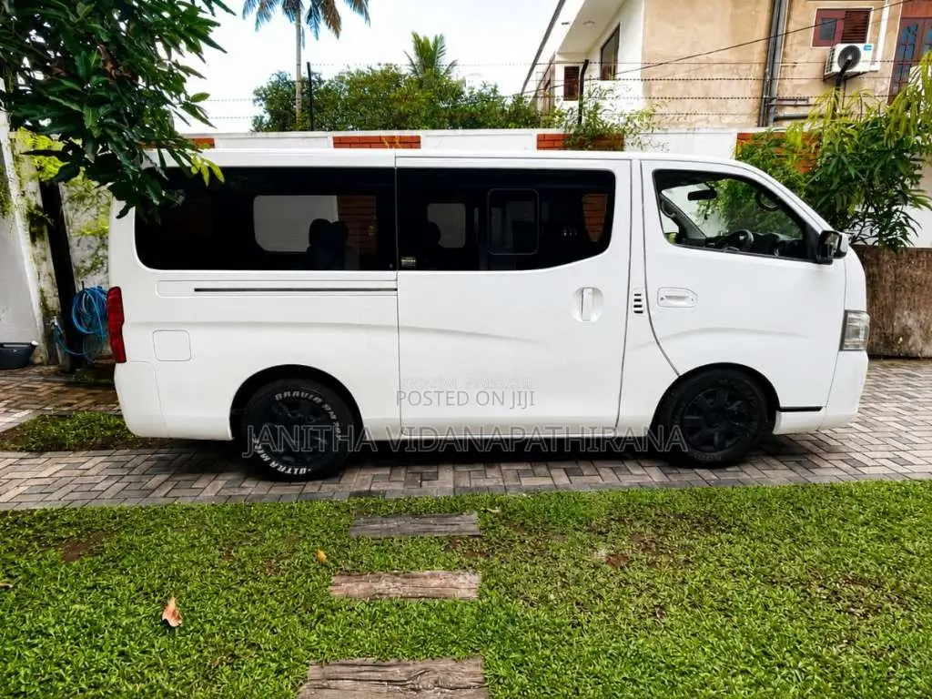 Nissan Caravan NV 350 2015 Van (Used)