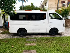 Nissan Caravan NV 350 2015 Van (Used)