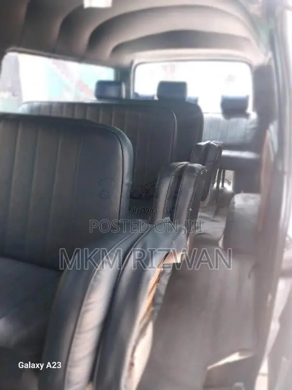 Toyota Lh40 B 1983 Van (Used)