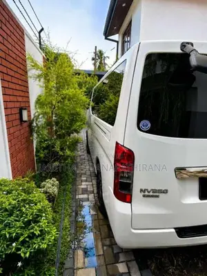 Nissan Caravan NV 350 2015 Van (Used)
