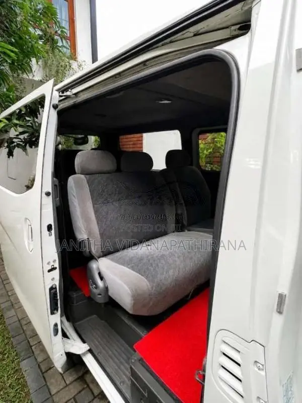 Nissan Caravan NV 350 2015 Van (Used)