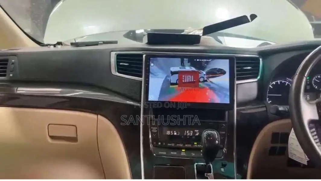 Toyota Vellfire 2012 Van (Used)