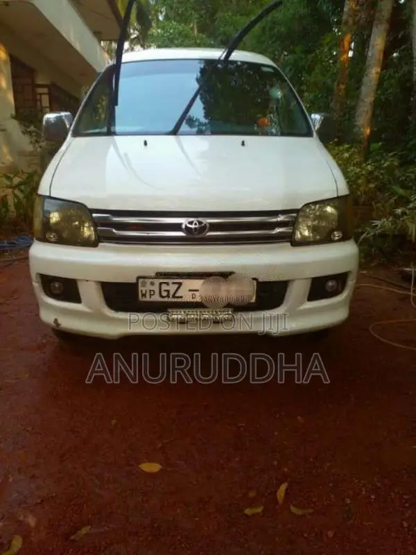 Toyota TownAce Noah 1998 Van (Used)