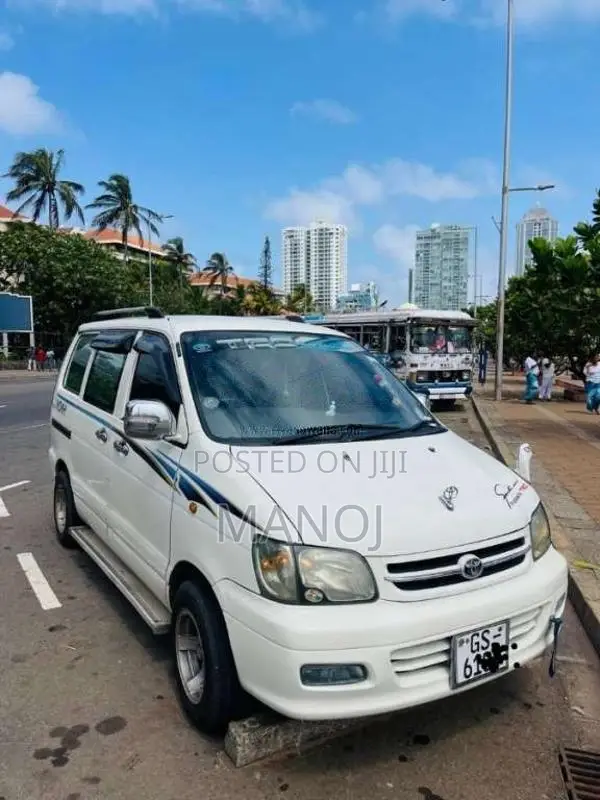 Toyota Noah CR41 1997 Van (Used)