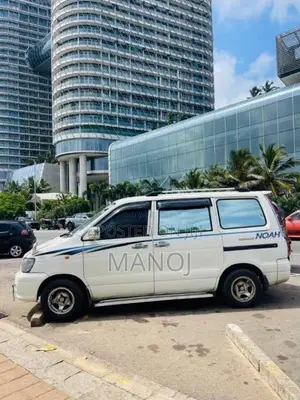 Toyota Noah CR41 1997 Van (Used)