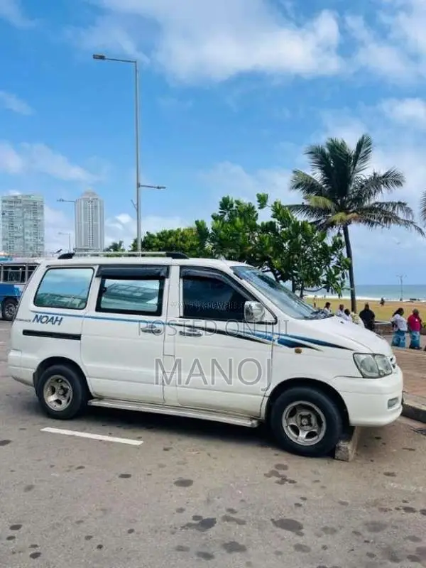 Toyota Noah CR41 1997 Van (Used)
