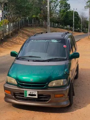 Nissan Serena 1991 Van (Used)