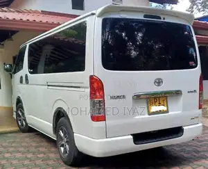 Toyota KDH 2014 Van (Used)