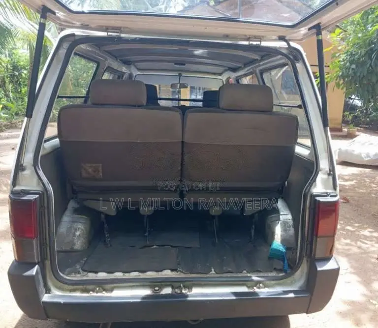 Nissan Vanette 1991 Van (Used)