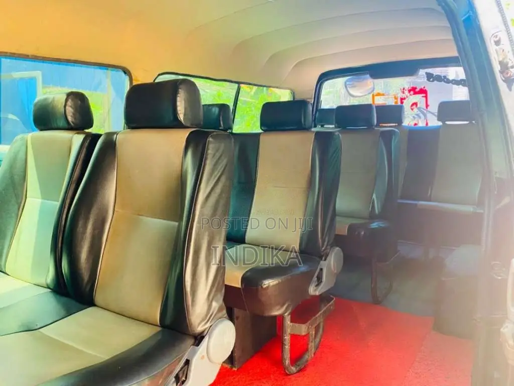 Nissan Caravan 1992 Van (Used)