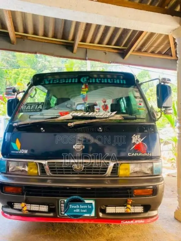 Nissan Caravan 1992 Van (Used)