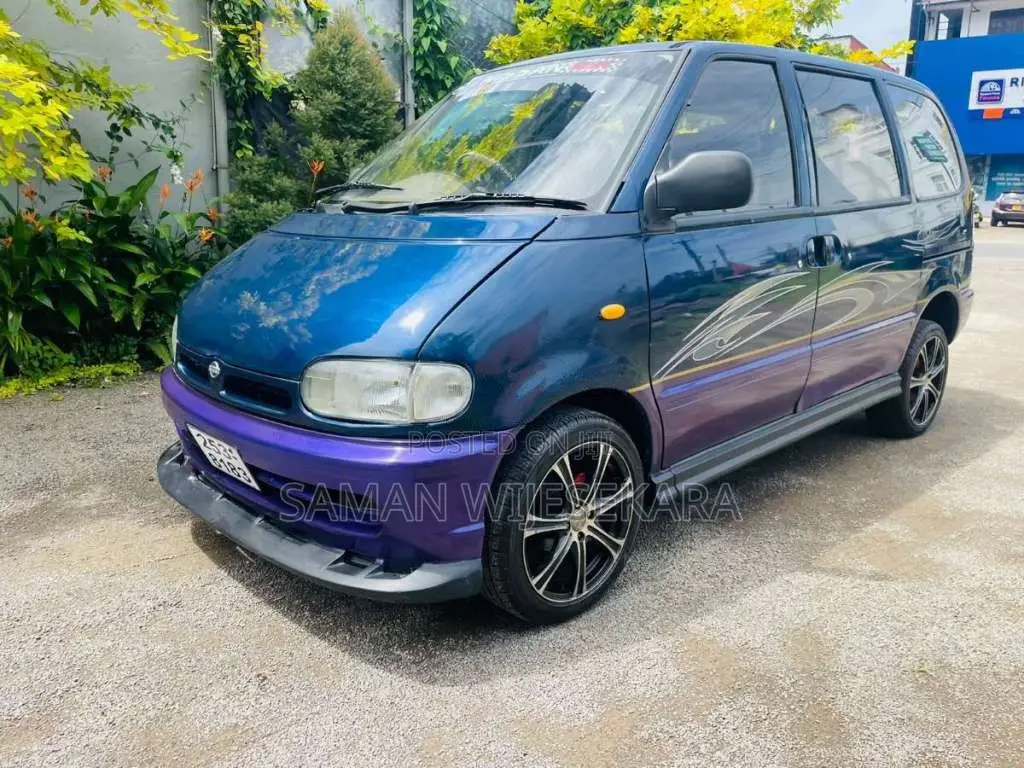 Nissan Serena 1998 Van (Used)