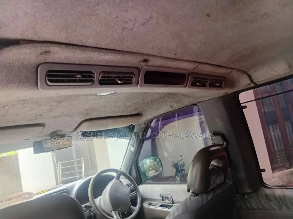 Nissan Serena 1991 Van (Used)