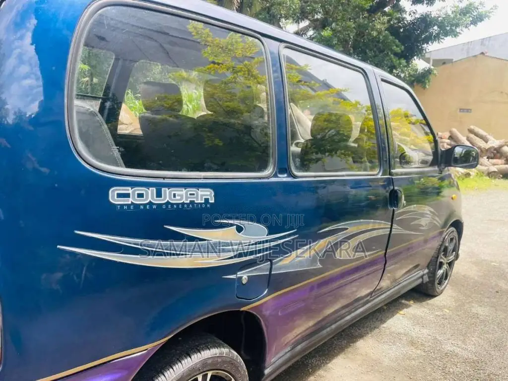 Nissan Serena 1998 Van (Used)