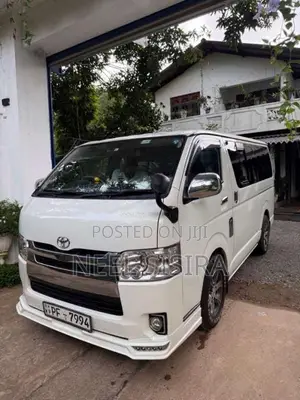 Toyota KDH 2015 Van (Used)