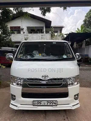 Toyota KDH 2015 Van (Used)