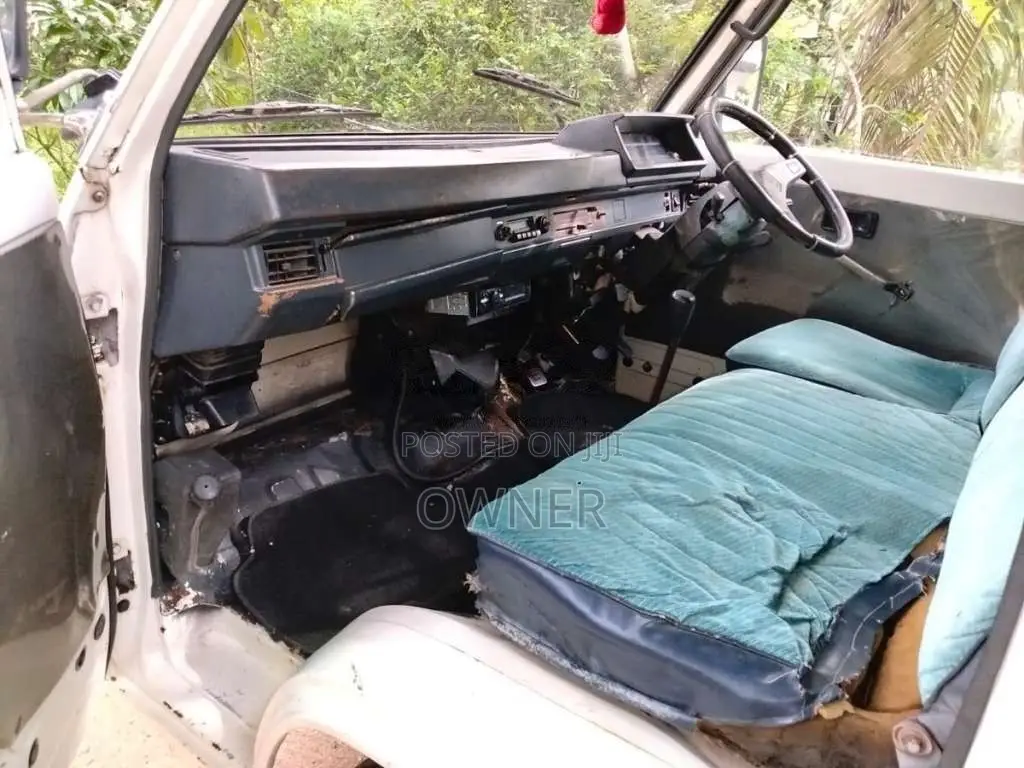 Mitsubishi Delica 1979 Van (Used)