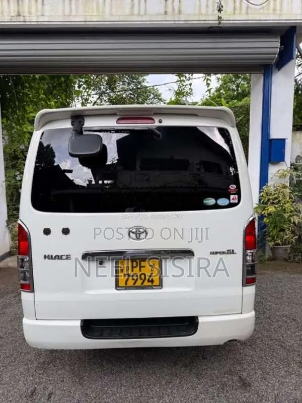 Toyota KDH 2015 Van (Used)