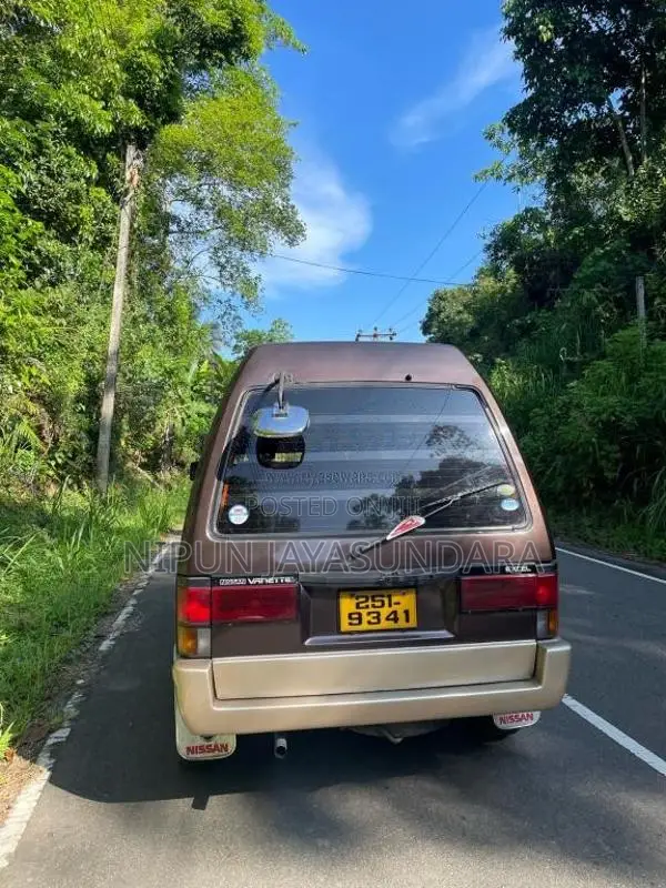 Nissan Vanette 1993 Van (Used)