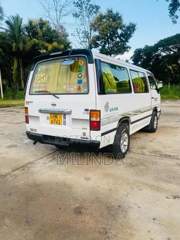 Nissan Caravan E24 1998 Van (Used)