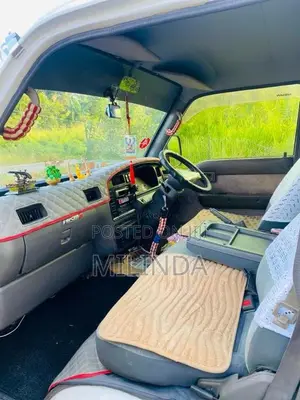 Nissan Caravan E24 1998 Van (Used)