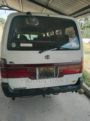 Toyota Dolphin 1991 Van (Used)