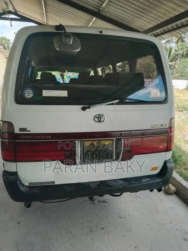 Toyota Dolphin 1991 Van (Used)