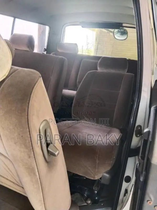 Toyota Dolphin 1991 Van (Used)