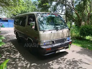 Nissan Caravan 1995 Van (Used)