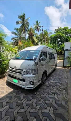 Toyota KDH 2013 Van (Used)