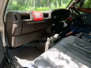 Nissan Caravan 1995 Van (Used)