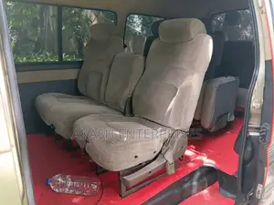 Nissan Caravan 1995 Van (Used)