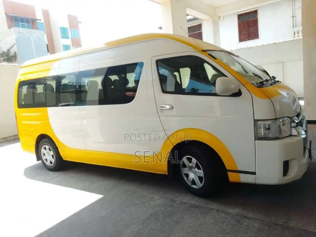 Toyota KDH222R High Roof 2018 Van (Used)