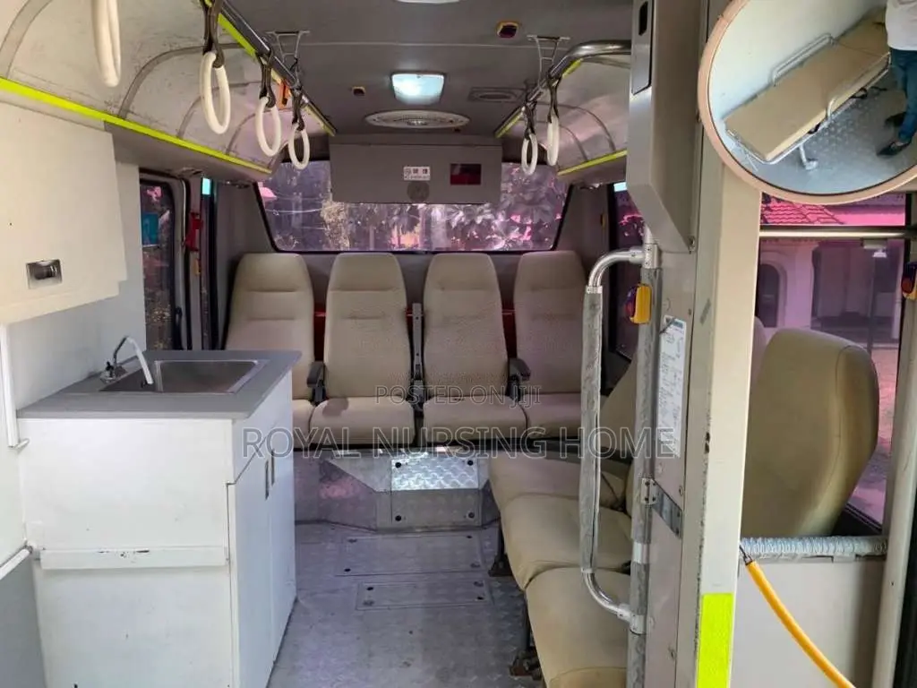 Toyota HINO AMBULANCE 2007 Van (Used)