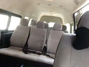 Toyota KDH222R High Roof 2018 Van (Used)