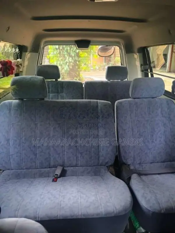 Toyota Noah Kr42 2007 Van (Used)
