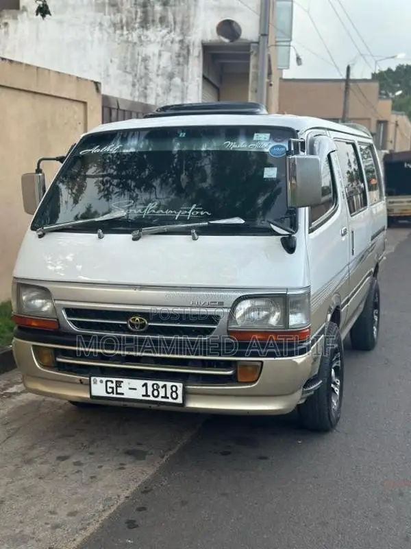 Toyota Dolphin Hiace 103 1995 Van (Used)