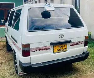 Toyota TownAce 1990 Van (Used)