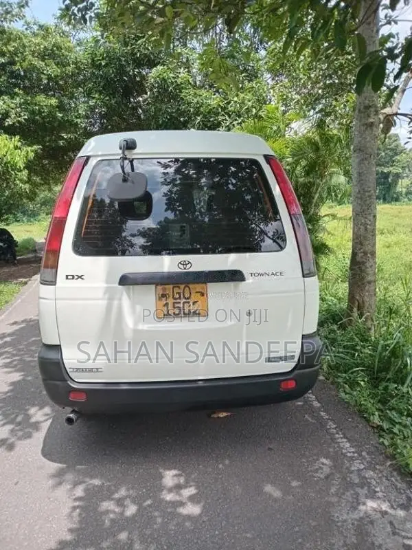 Toyota CR41 1997 Van (Used)