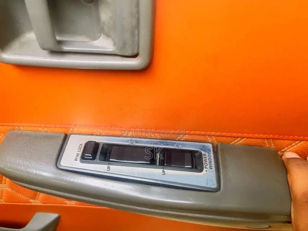 Nissan Caravan 1994 Van (Used)