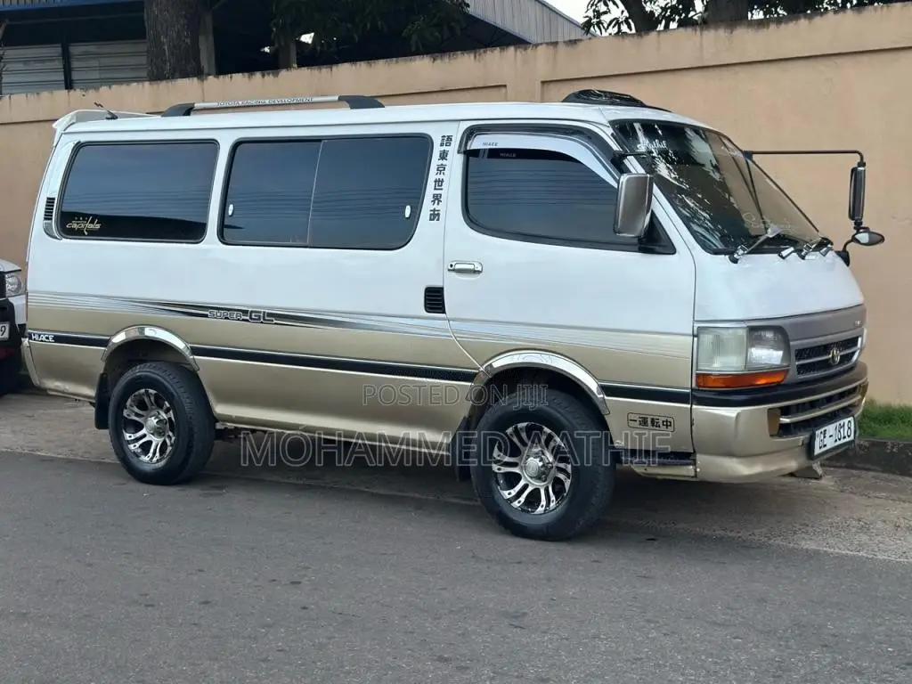 Toyota Dolphin Hiace 103 1995 Van (Used)
