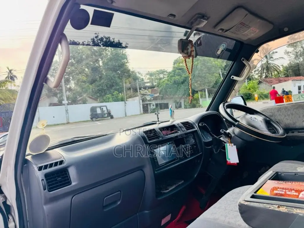Nissan Vanette 2006 Van (Used)