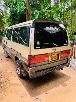 Nissan Caravan 1992 Van (Used)