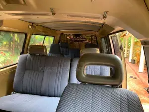 Nissan Caravan 1992 Van (Used)