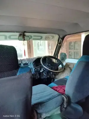 Isuzu Fargo 1990 Van (Used)