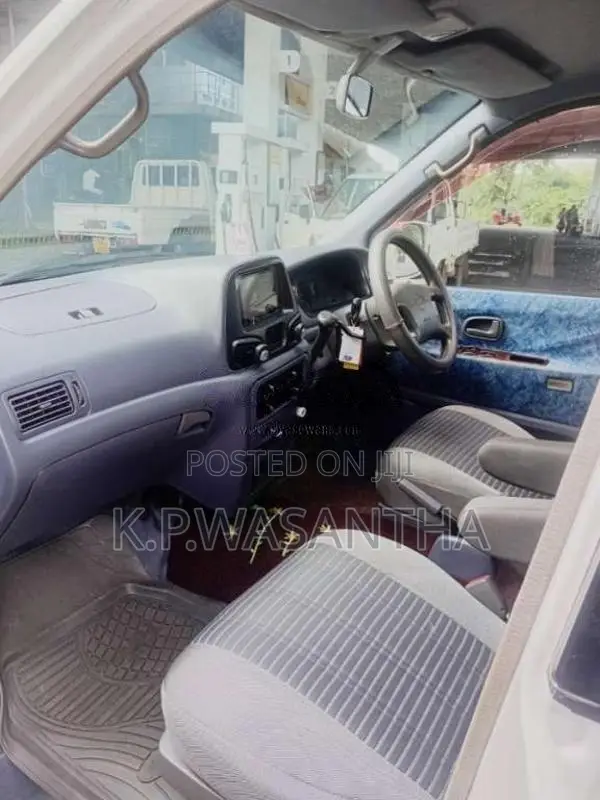 Toyota Townace Noah 2001 Van (Used)